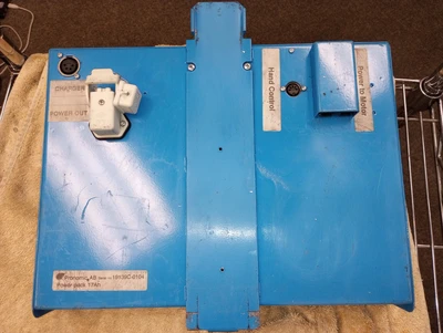 USED R on I R Lift-O-FleX 24V BATTERY CHARGER UNIT