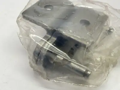 New | in-Stock Peer Chain Heavy Duty Double Pitch Connecting Link 1.5" PKG OF 20 Parts & Accessories (Material Handling) Michigan US | Maverick Industrial Sales #1392632