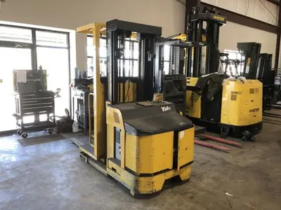 USED 2013 YALE OS030EC