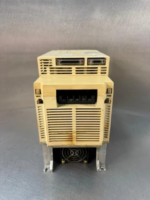 Yaskawa Servopack SGDB-20ADG IN 200-230V 3PH 12A OUT 0-230V (1.4.1)