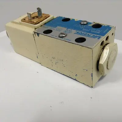 USED VICKERS DG4V-3-2AL-M-U-HL7-60