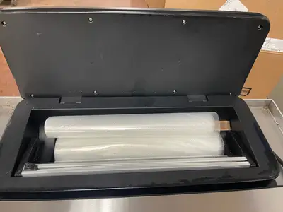 Used LEM Used LEM MaxVac 250 Vacuum Bag Sealer 120V Vacuum Sealers Illinois US | Falcon Restaurant Supply #1375743