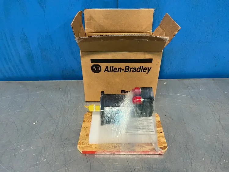 New | in-Stock ALLENBRADLEY MPLB330PMK72AA Motors (misc) Ohio US | HGR 24 #1305105