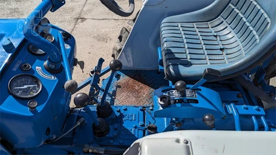 USED 1986 FORD 1710