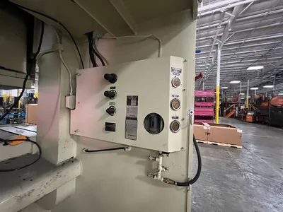 1996 STAMTEC G2-250 OBI / Gap Frame Press | Universal Press & Machinery (UPM) (9)