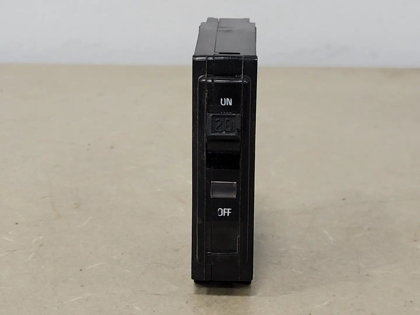 20 Amp, 1 Pole, 120/240 volts Circuit Breaker QO120