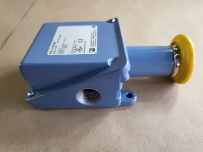 NEW UNITED ELECTRIC CONTROLS H100-567