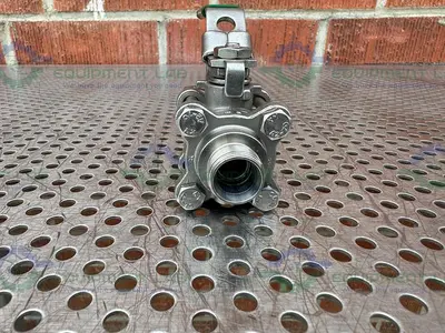 USED INLINE INDUSTRIES STAINLESS STEEL BALL VALVE W/ 1/2" SANITARY FITTING