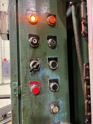 1980 BLISS C-250 OBI / Gap Frame Press | Universal Press & Machinery (UPM) (13)