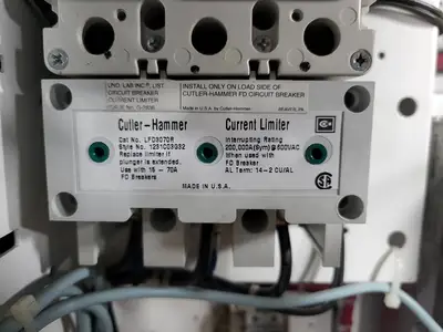USED EATON CUTLER-HAMMER SVX025A1-5A4N1