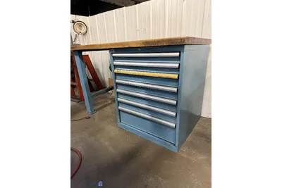 Used _UNKNOWN_ _UNKNOWN_ Work Benches Utah US | KD Auctions #1553833