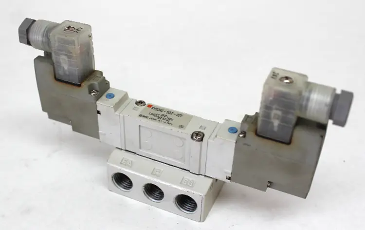 Used SMC SY5240-5DZ-02T Valves/Fittings | Industrial Parts R Us Inc. #360324