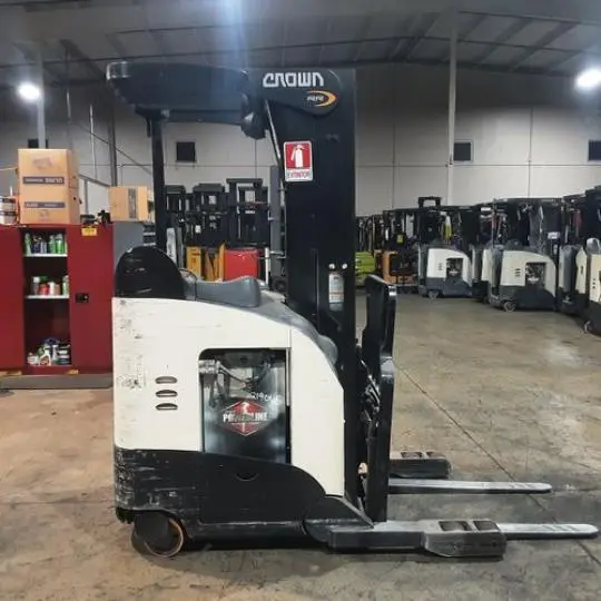 USED 2016 CROWN RR5725-45