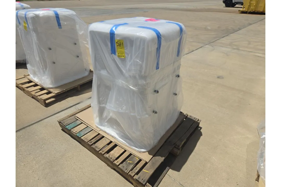 Used _UNKNOWN_ _UNKNOWN_ Earth Buckets Texas US | IRS Auction #1415394