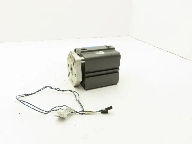 Used FABCO _UNKNOWN_ Pneumatic Cylinders | Arrow Industrial #633603