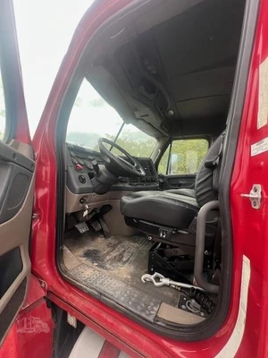Used 2008 FREIGHTLINER CASCADIA 125 Water Trucks California US | ABN Services #1339213