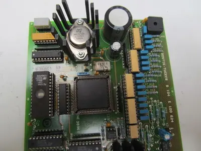 Emhart Warren Bostik Tucker B104 E100 624 PC CPU board