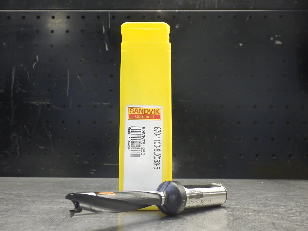 Sandvik 7/16"-29/64" Coolant Thru Drill 5/8" Shank 870-1100-8LX063-5 (LOC2234)