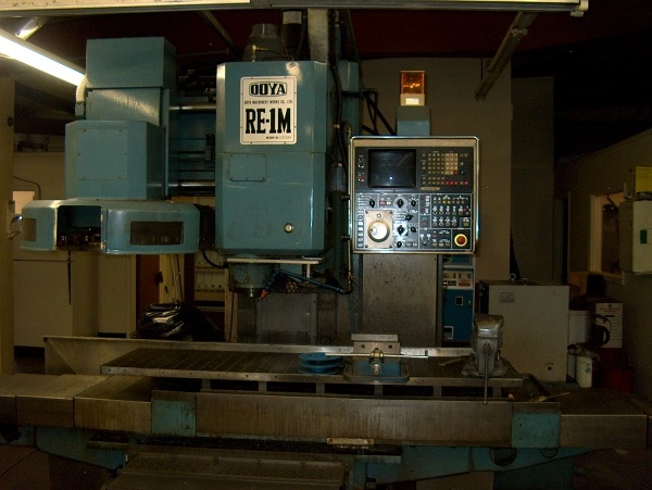 Used 1982 OOYA RE-1M Vertical Machining Centers Vermont US | Two Spade Machinery LLC #507007