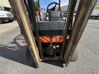 Used 2015 UNILEV UT25P Liquid Propane Forklifts Oregon US | MachineryMax #1341178
