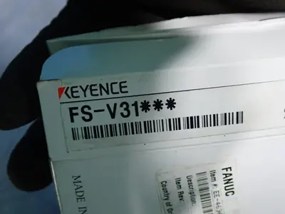 New | in-Stock KEYENCE FSV31 Photoelectric Sensors Ohio US | HGR 24 #1085036