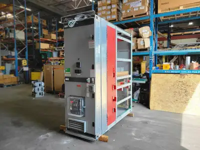 Used SQUARE D POWER-ZONE 4 Switchgears British Columbia CA | Lenmark #239373