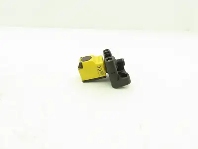 Banner Q25SP6LPQ Right Angle Base Mount Retroreflective Sensor 10-30VDC Lot of 5