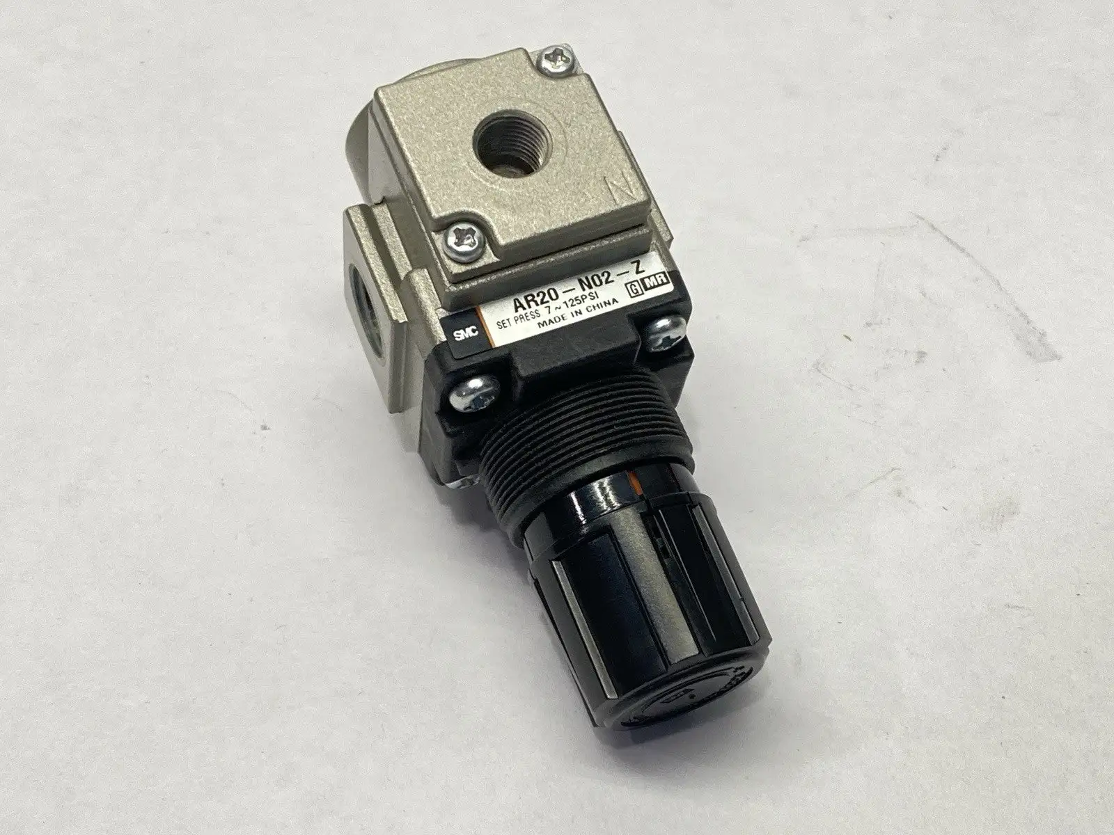 AR20-N02-Z | SMC  Pneumatic Air Pressure Regulator 1/4" NPT - Used