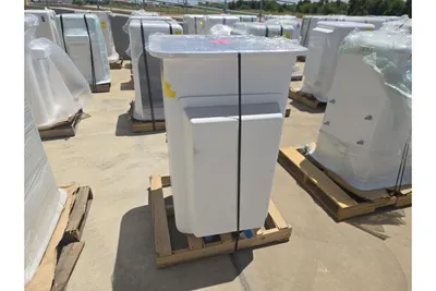 Used _UNKNOWN_ _UNKNOWN_ Bins Texas US | IRS Auction #1415231