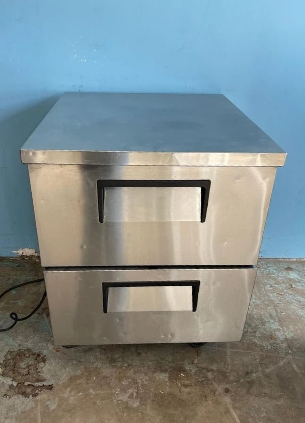 75-0382 True TUC-27D 27" 2 Drawer Self Contained Undercounter Cooler