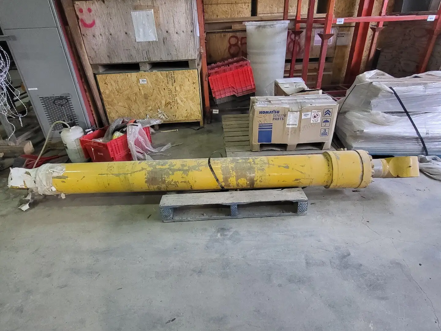 USED KOMATSU 21M-63-02121R