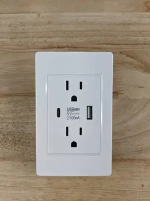 6 POWSAV USB Wall Outlets with USB Port - Brand New *A