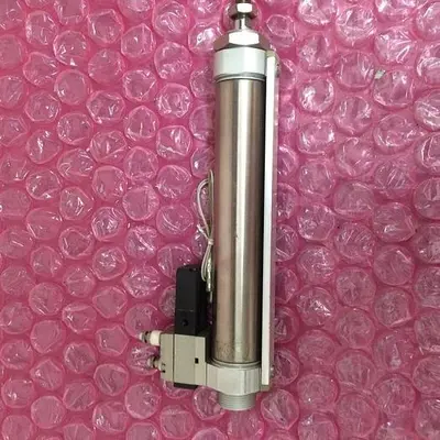 SMC CVM5B32F-150 Cylinder & solenoid valve.