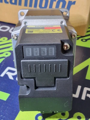 ORIENTAL MOTOR PKA566KD STEPPING MOTOR - BRAND NEW