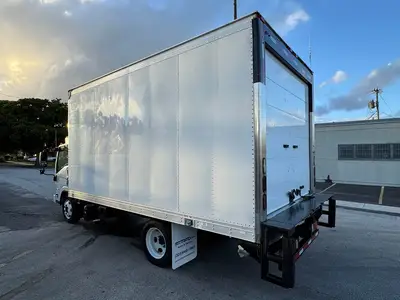 Used 2019 ISUZU NQR Reefer Trucks Florida US | Truck and Van Outlet #1509201