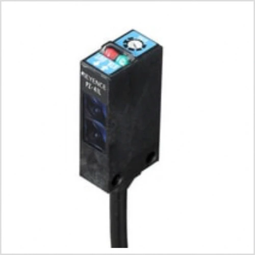 Keyence P-Z41L Built-In Amplifier Photoelectric Sensor, Square Reflective, NPN [New]