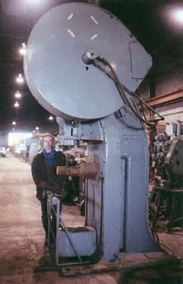 Used Cleveland 9H Horn Presses Quebec CA | Machineco #1256316