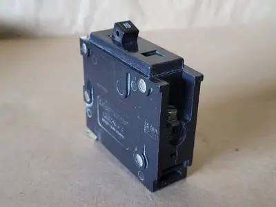 USED EATON BAB1015
