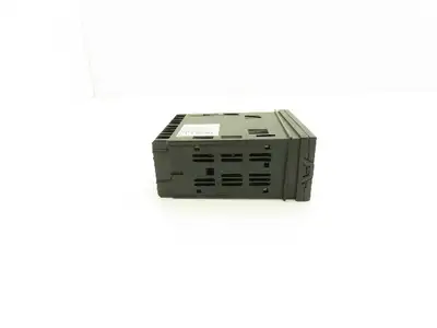 Shinko JCR-33A-R/M Temperature Control 120/240VAC 3A 8VA