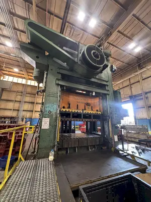 500 Ton S4-500-96-60 USI Clearing Straight Side Press, 96"x60" Bed, 60"SH, 24"Stroke, 12" Slide Adj.