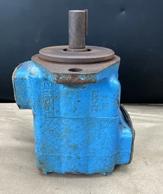 NEW Vickers 25V17A-1A22R
