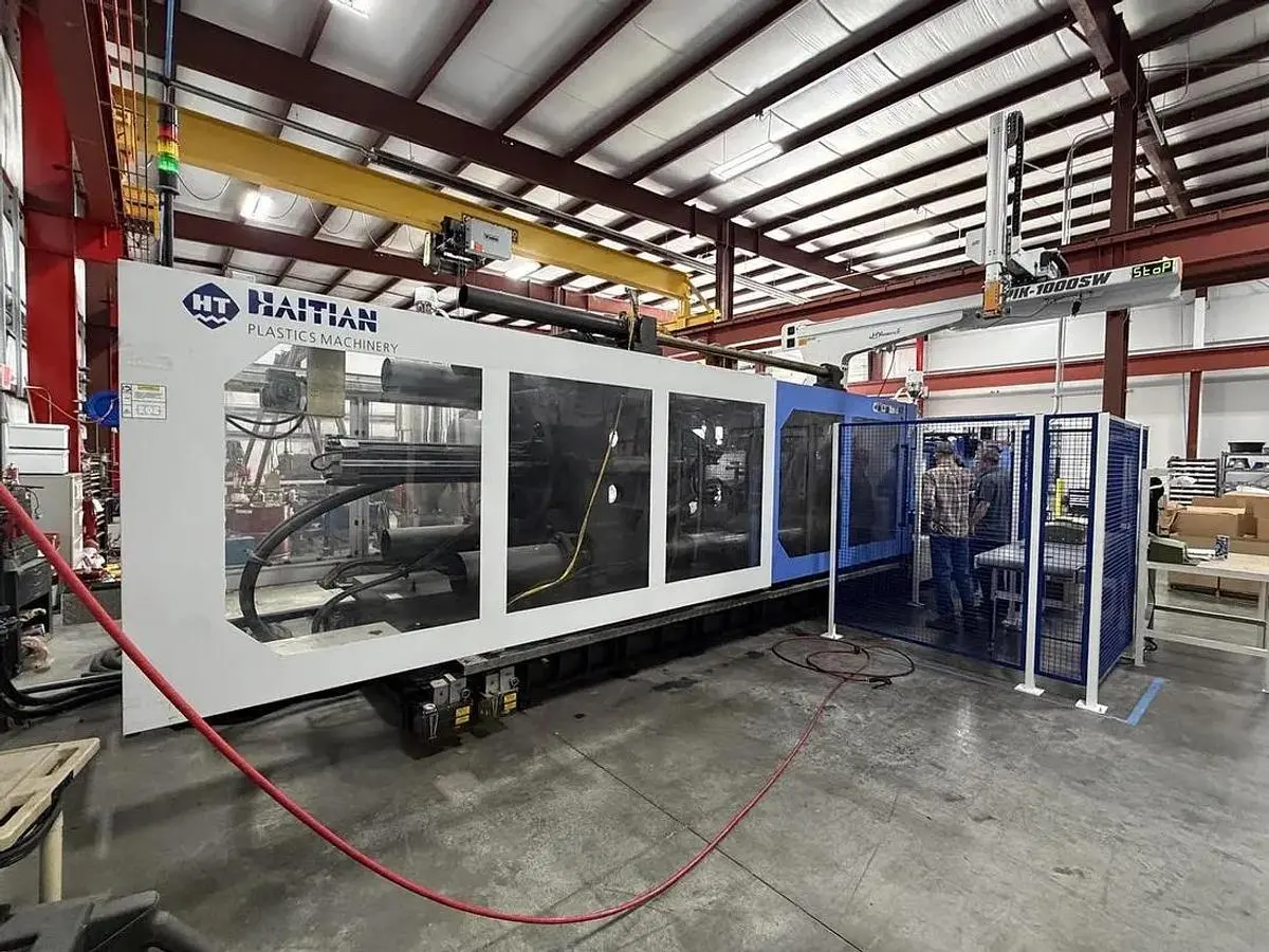 USED 2013 HAITIAN MAII 10000-8400 D