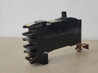 USED SQUARE D FH16015C
