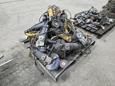 Pallet Mixed Angle Grinders; Dewalt and Bosch (LOCATION: Batavia, OH)