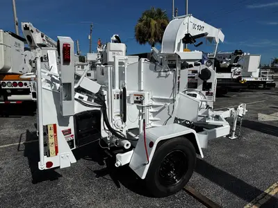 Used 2016 ALTEC DC1317 Wood Chippers Florida US | Truck and Van Outlet #1509196