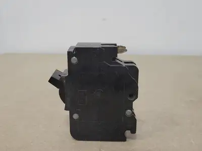 Used FEDERAL PIONEER NC215 Switchgears British Columbia CA | Lenmark #239836