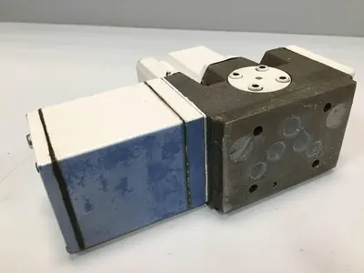 USED MOOG D661-5009