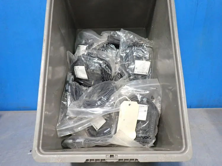 New | in-Stock PEPPERL+FUCHS VBA3E3AG20ZEL/E2LP1 Input / Output Modules Ohio US | HGR 24 #1129914
