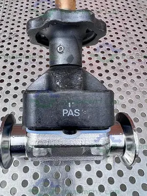 USED ITT PURE FLO 1-316L-RA25MAX-CWP150 DIAPHRAGM VALVE W/ 1" SANITARY FITTING