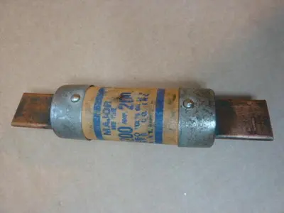 USED GEM ELECTRIC MFG CO INC 200 AMP